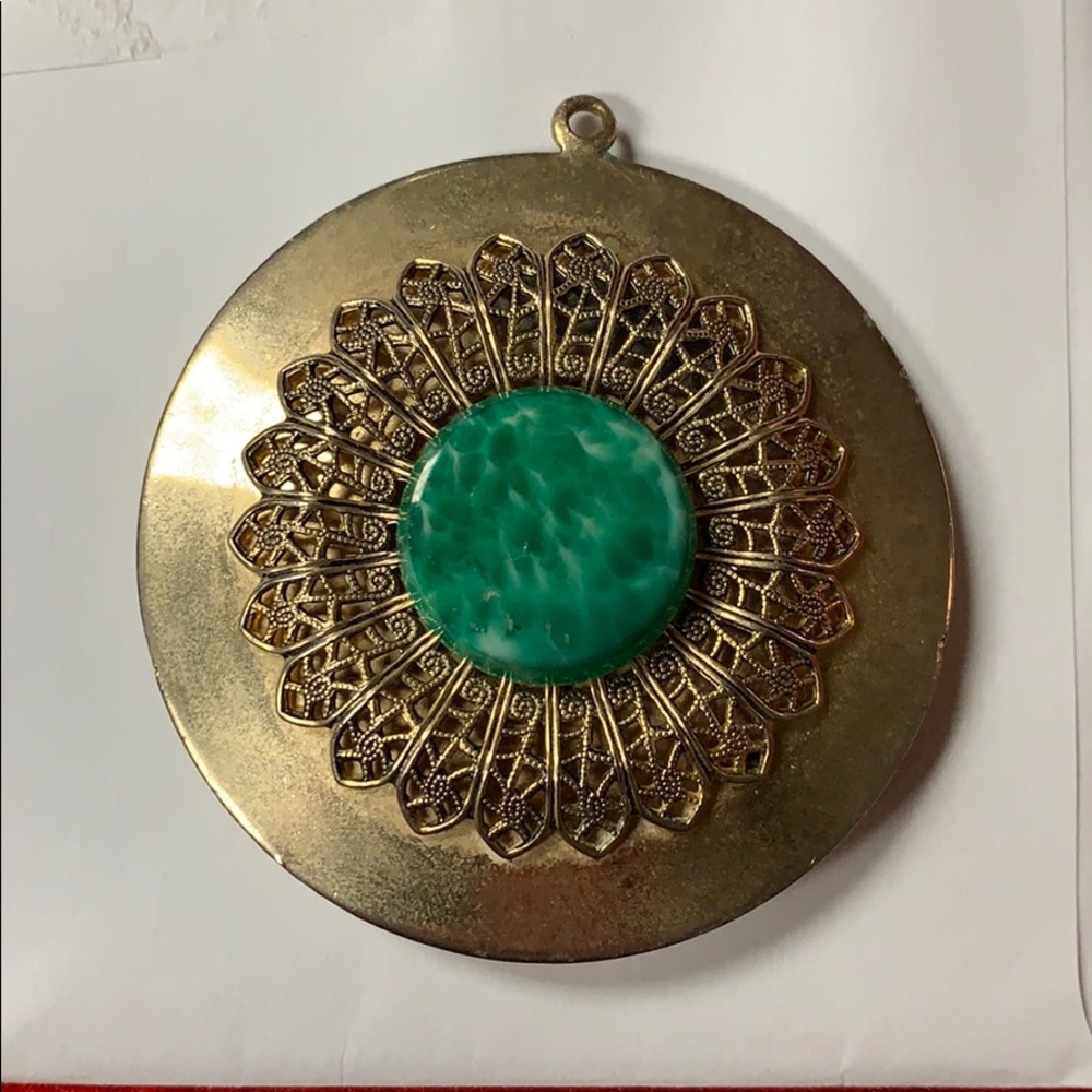 Pendant